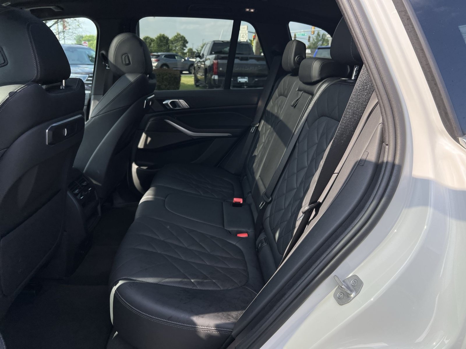 Used 2024 BMW X5 xDrive40i w/ Premium Package AWD/4WD image 25