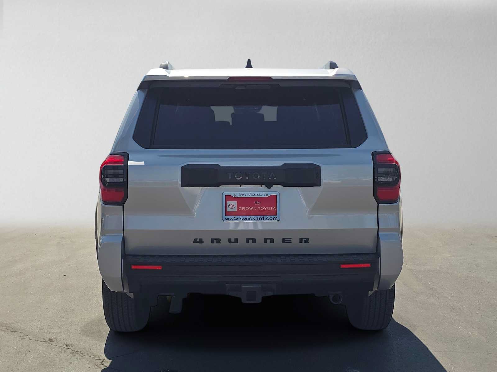 Certified 2026 Toyota 4Runner SR5 AWD/4WD image 4