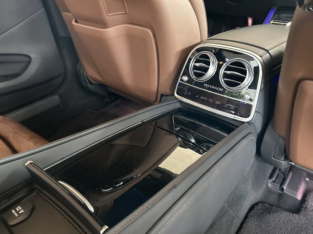 Used 2017 Mercedes-Benz Maybach S 550 4MATIC image 36