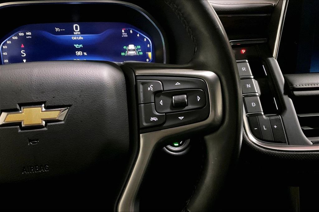 Used 2023 Chevrolet Suburban Premier AWD/4WD image 18