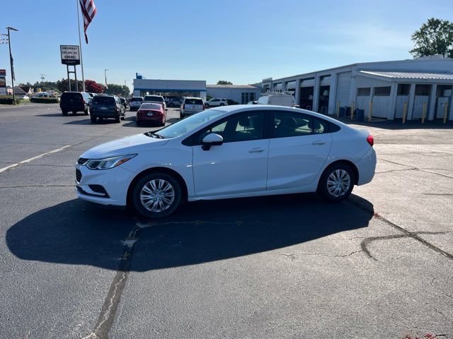 Used 2017 Chevrolet Cruze LS FWD image 30