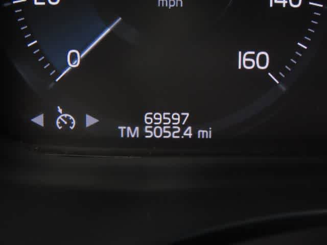 Used 2019 Volvo XC60 T5 Momentum w/ Multimedia Package AWD/4WD image 26