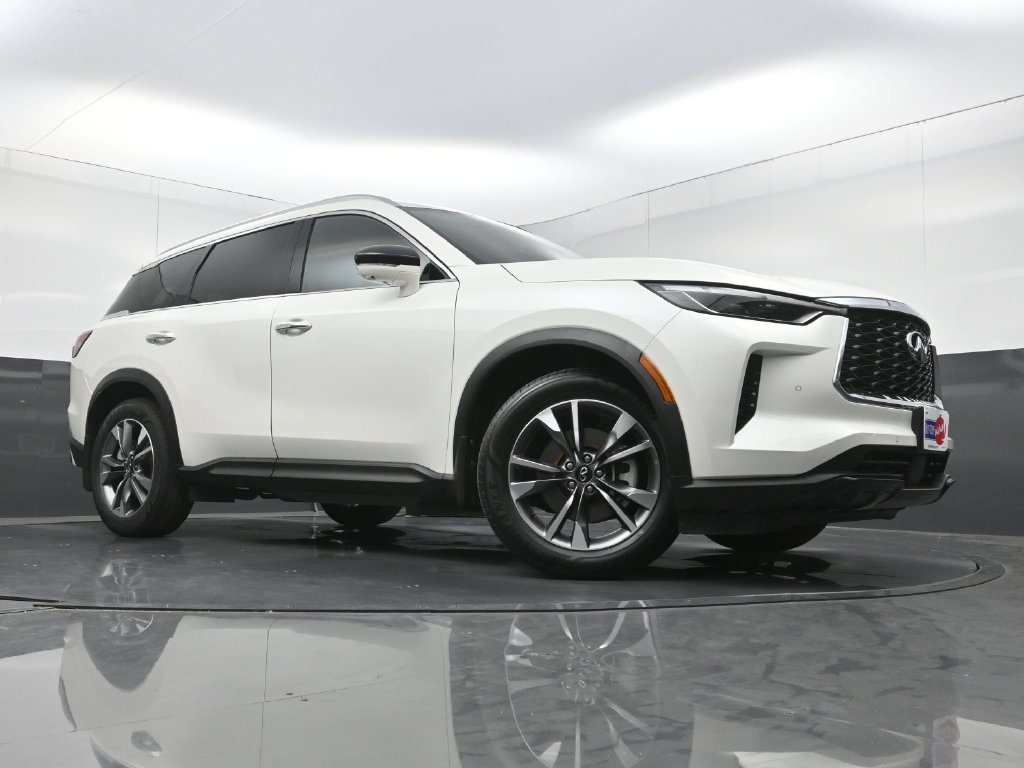 Used 2023 INFINITI QX60 Luxe FWD image 28