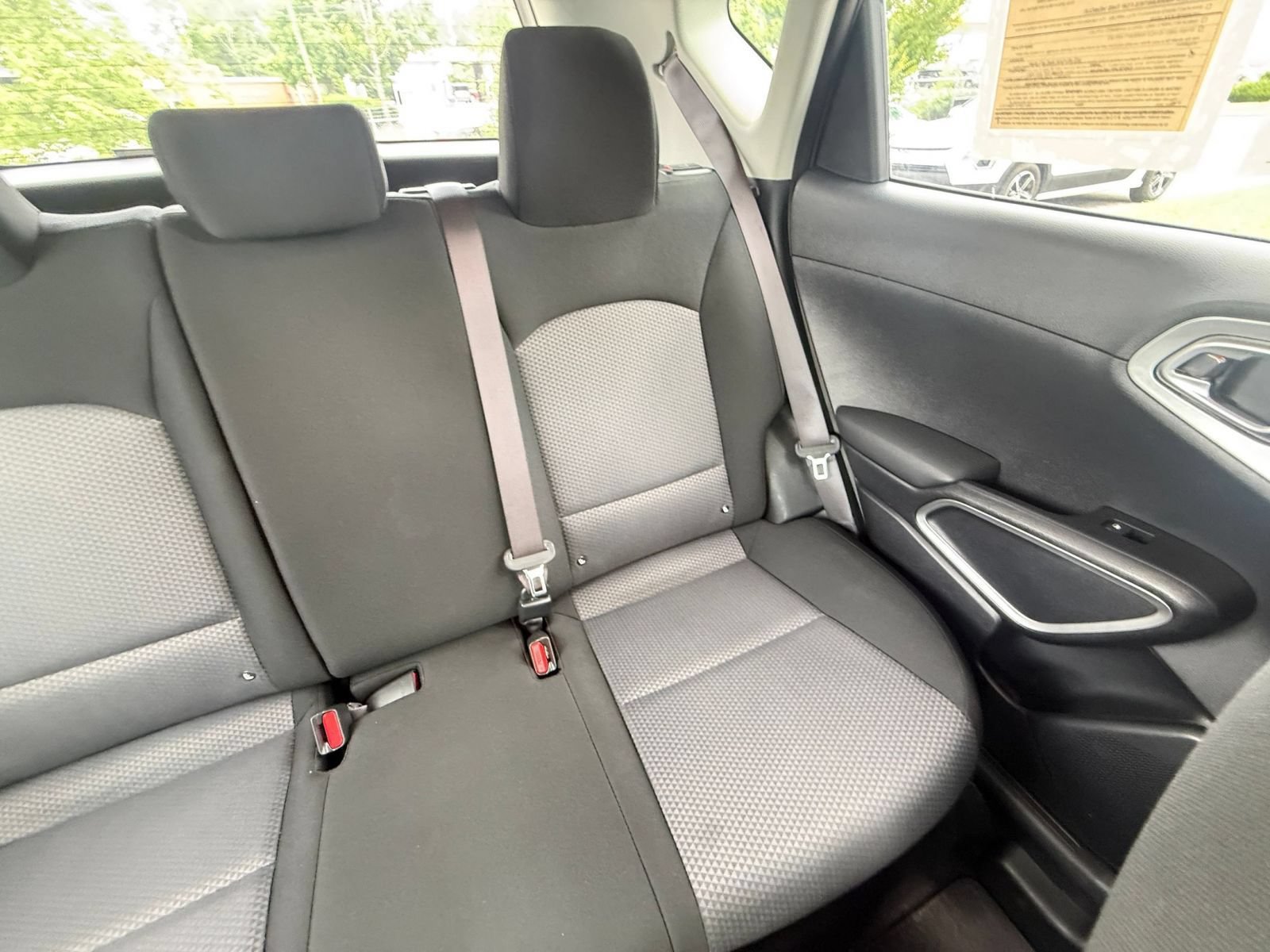 Used 2025 Kia Soul LX w/ LX Technology Package FWD image 35