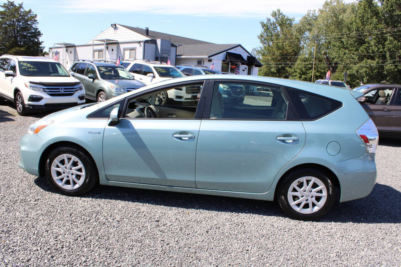 Used 2014 Toyota Prius V Three image 10