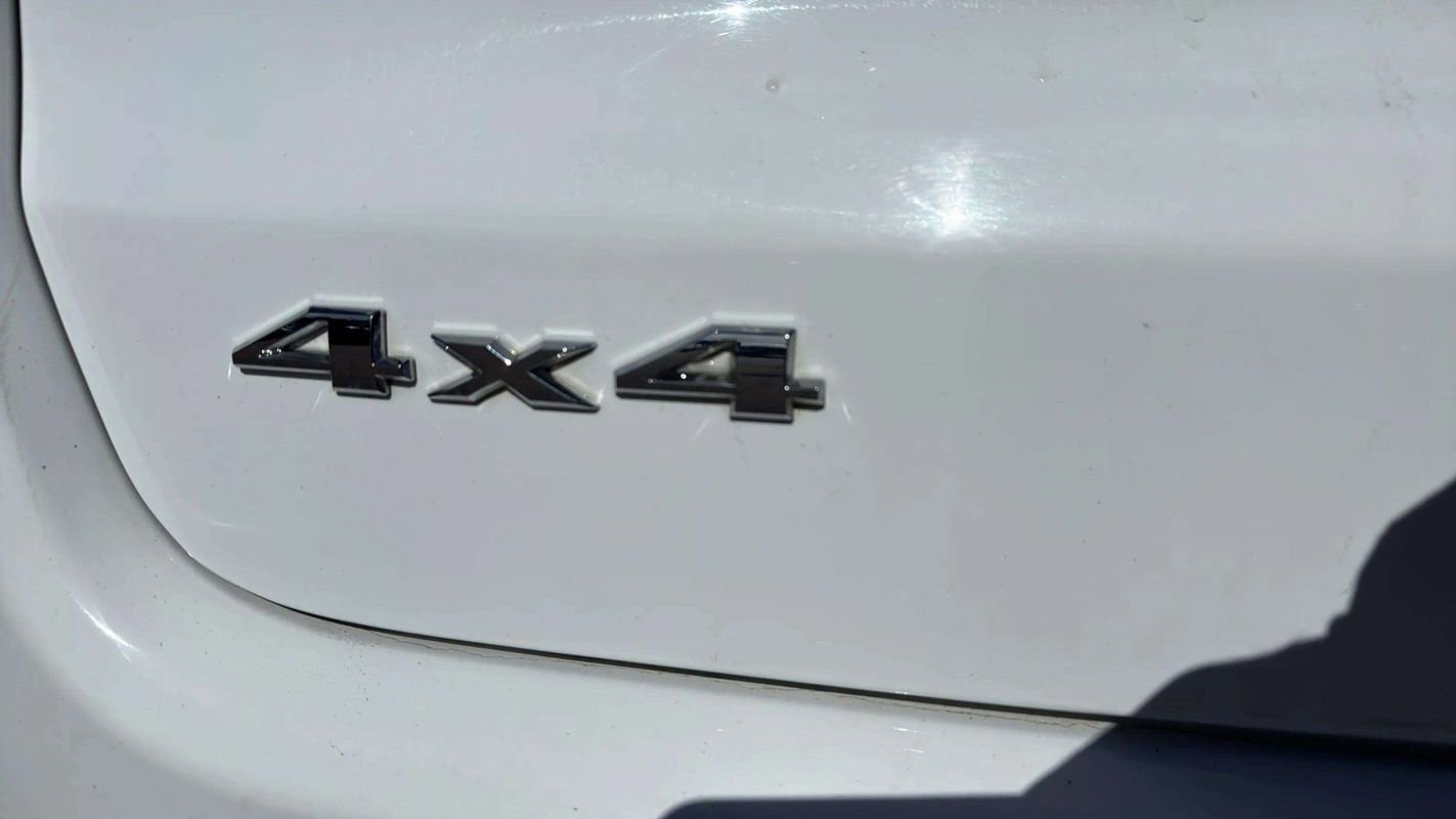 Used 2023 Jeep Compass Sport image 17