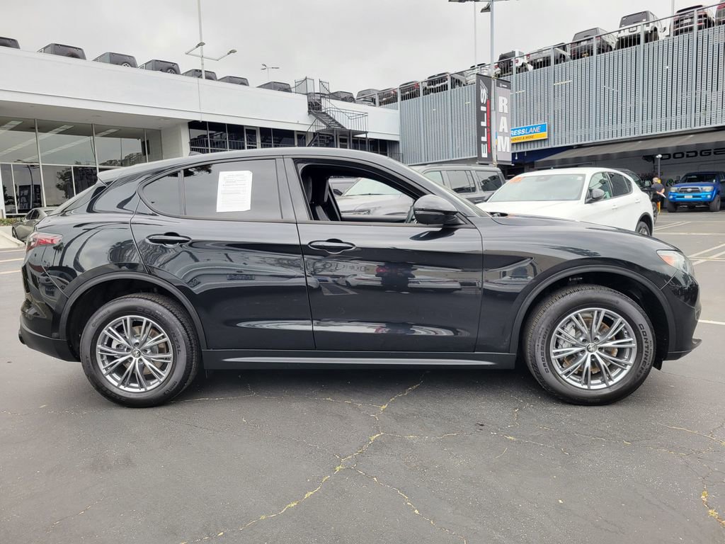 Used 2024 Alfa Romeo Stelvio Sprint RWD image 29