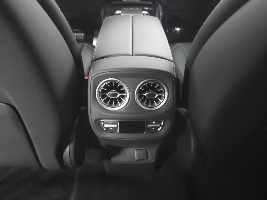 Used 2025 Mercedes-Benz G 63 AMG 4MATIC image 28