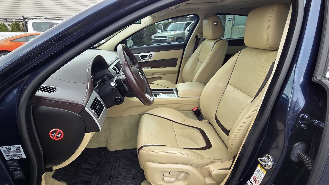 Used 2013 Jaguar XF 3.0 image 13