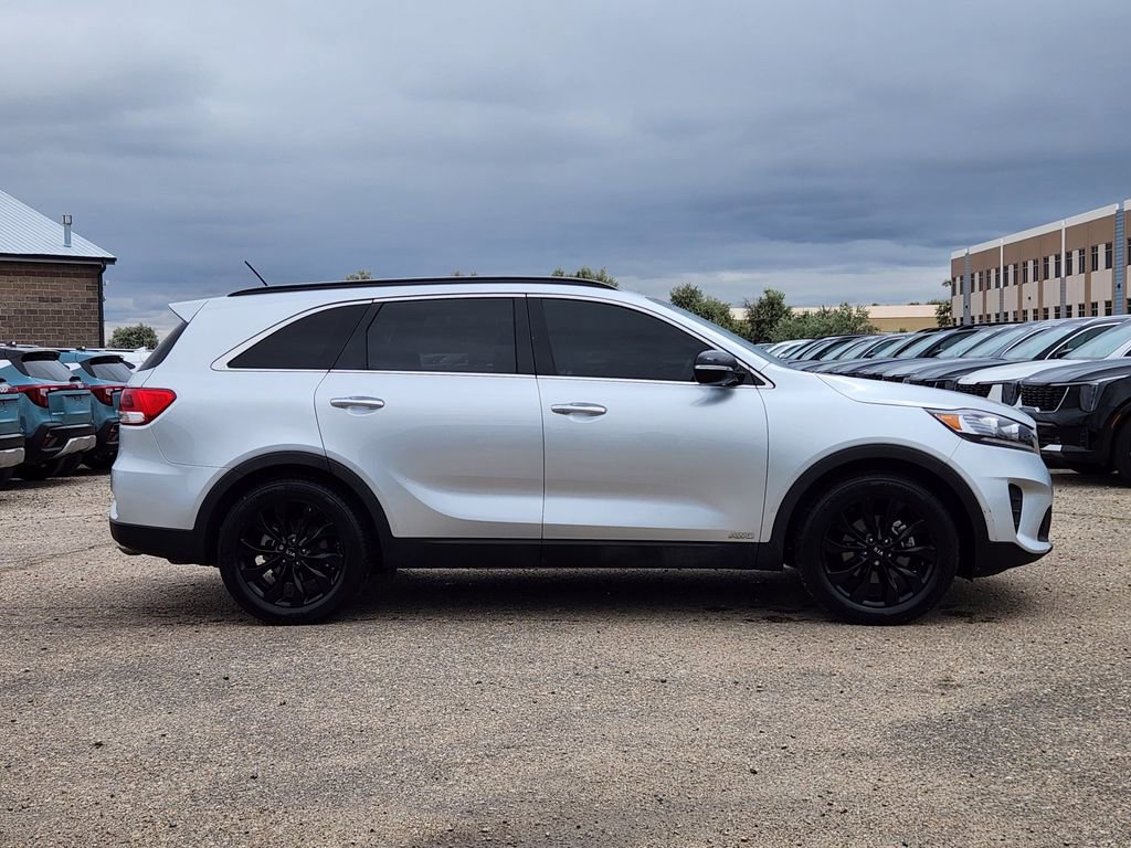 Used 2019 Kia Sorento S AWD/4WD image 2