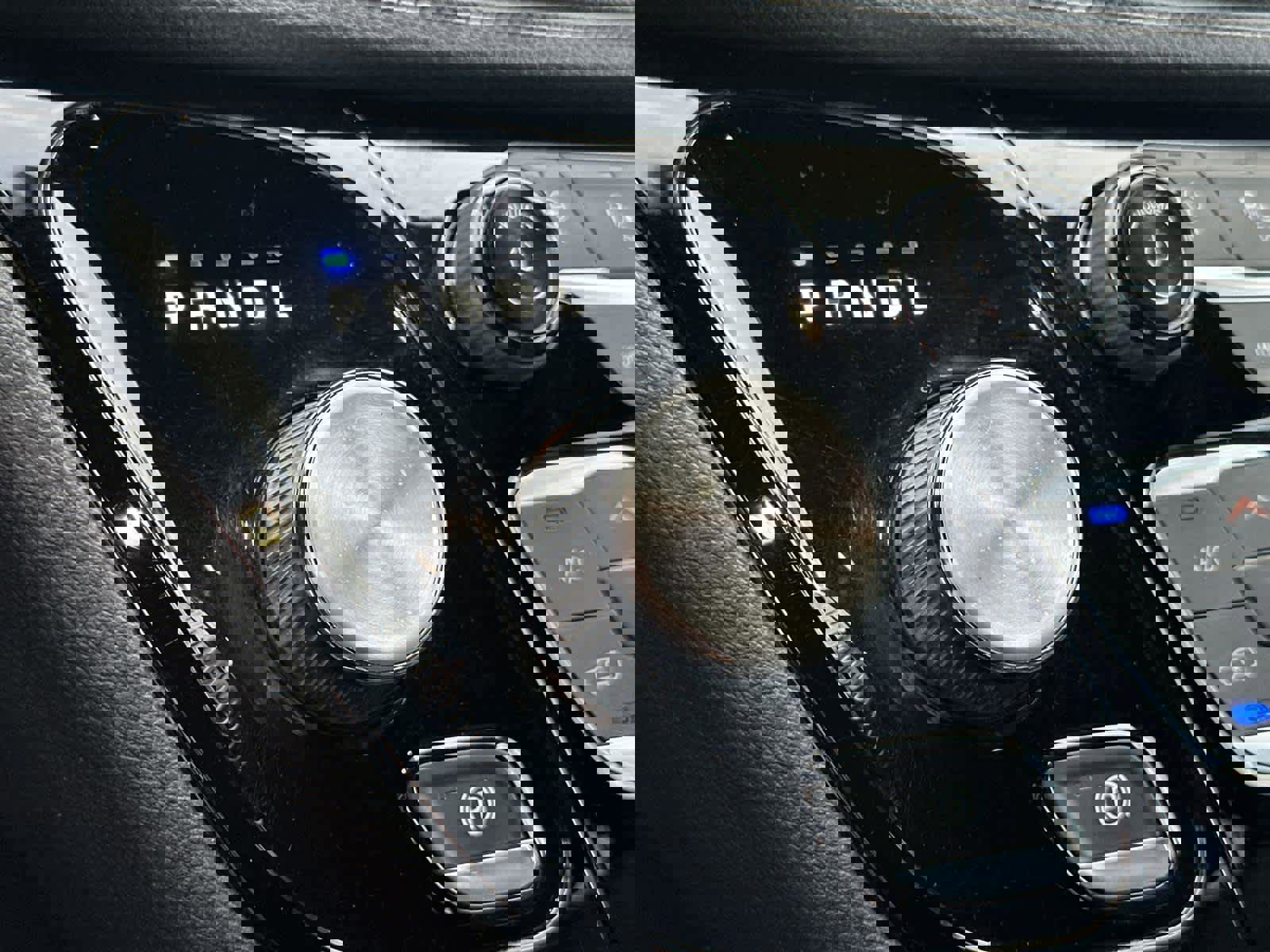 Used 2020 Chrysler Pacifica Limited w/ Advanced Safetytec Group image 18