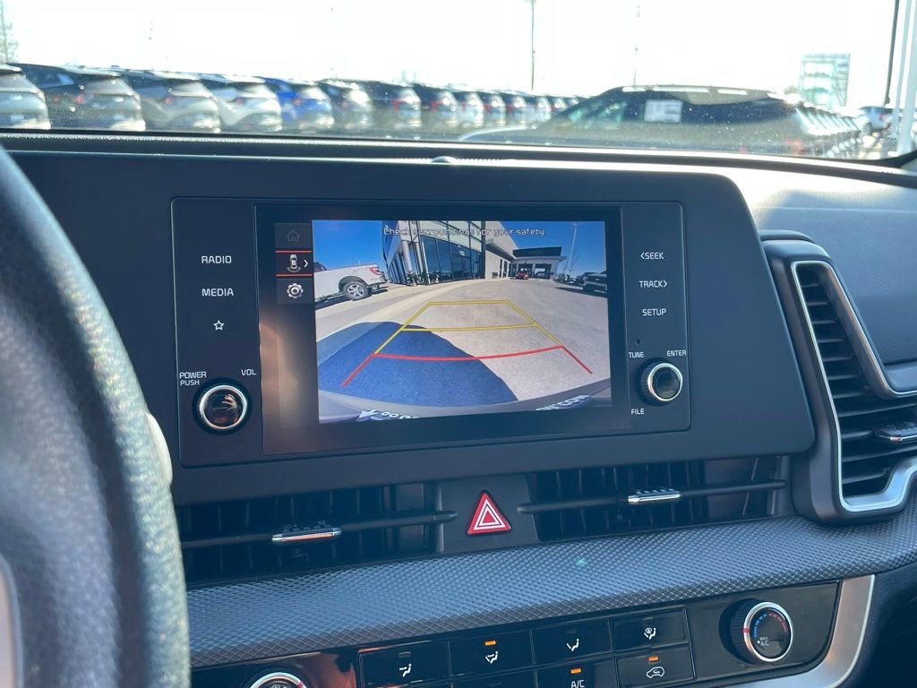 Certified 2024 Kia Sportage LX image 16