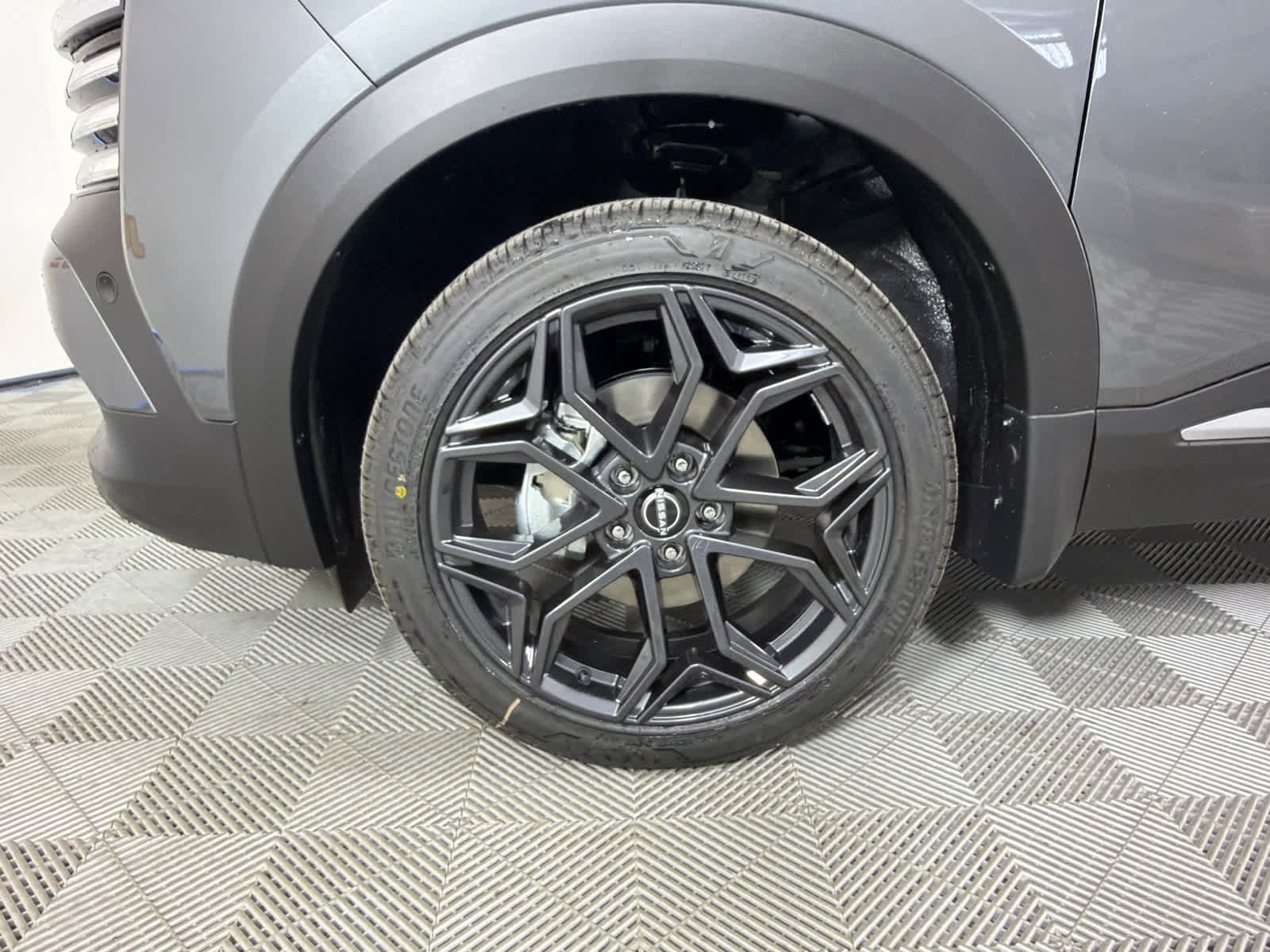 New 2026 Nissan Kicks SR w/ SR Premium Package image 10