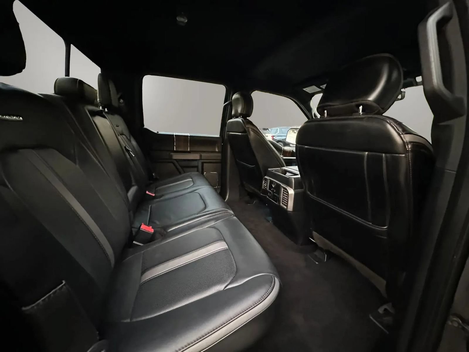 Used 2019 Ford F150 Platinum w/ Trailer Tow Package AWD/4WD image 19