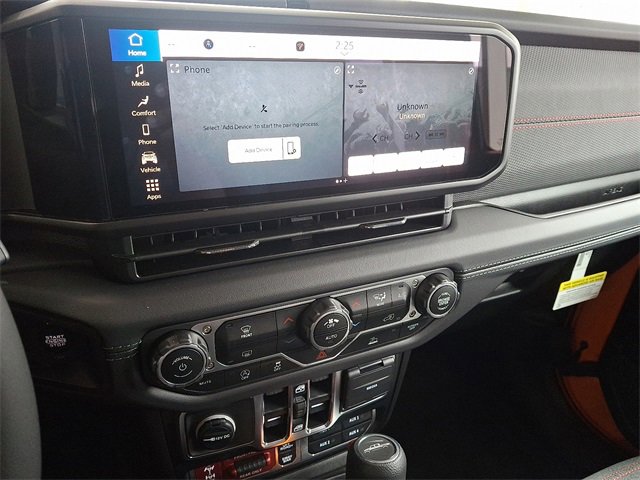 New 2025 Jeep Gladiator Rubicon image 9