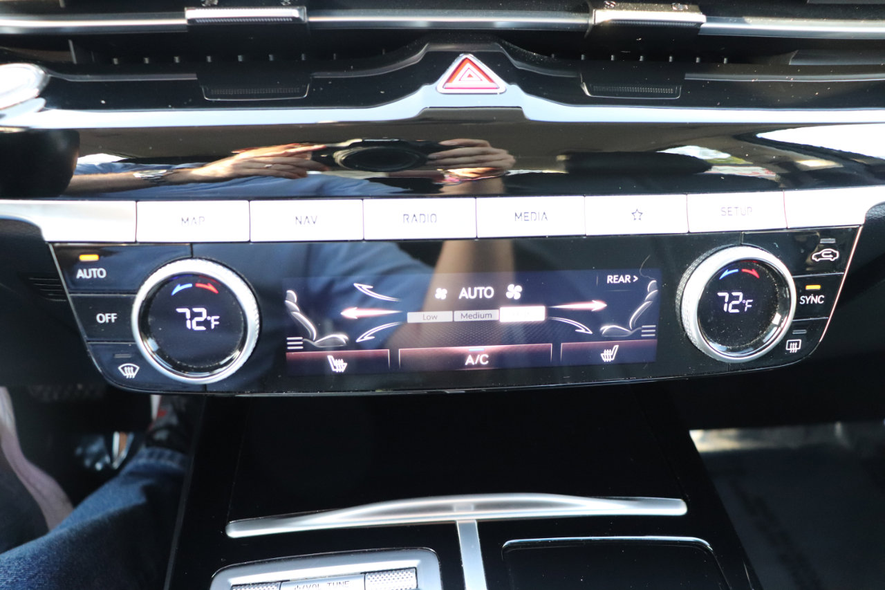 Used 2023 Genesis G80 2.5T image 33