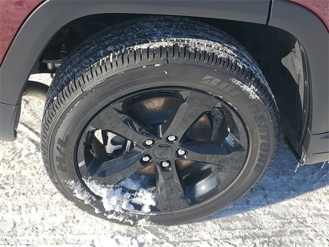 New 2025 Jeep Grand Cherokee L Altitude image 5