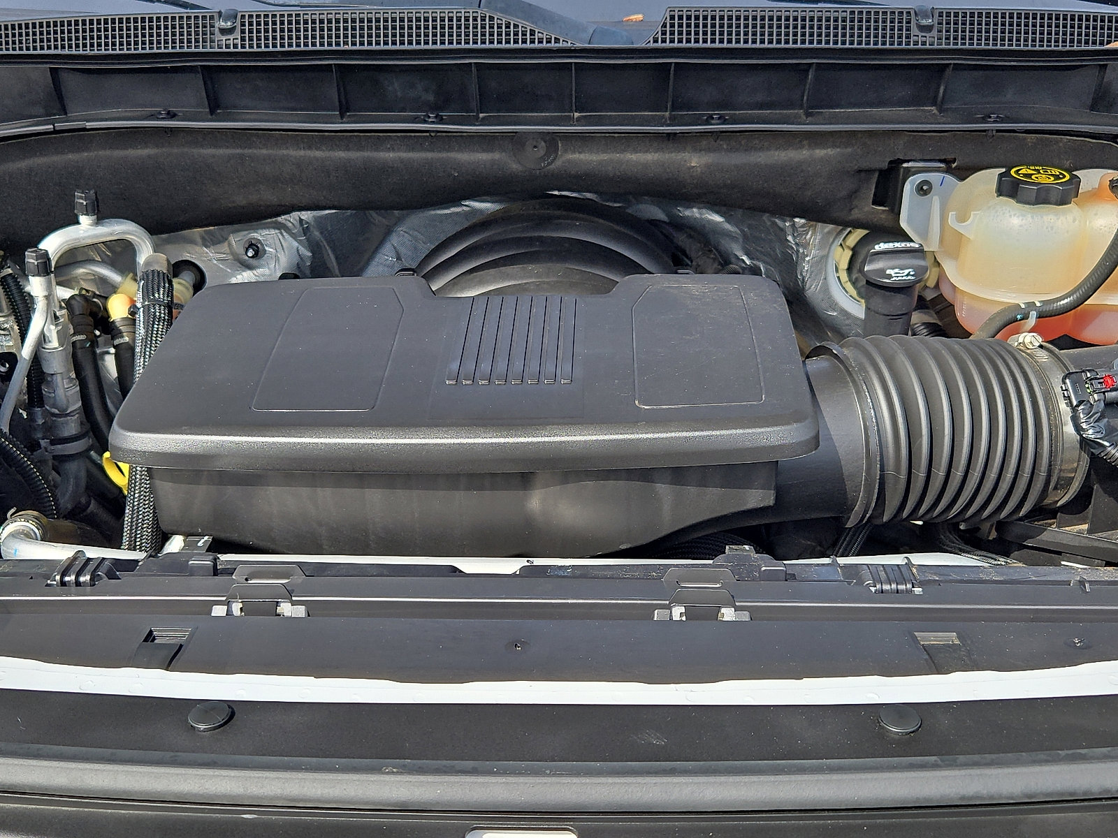 Used 2023 Chevrolet Suburban RST w/ Luxury Package image 27