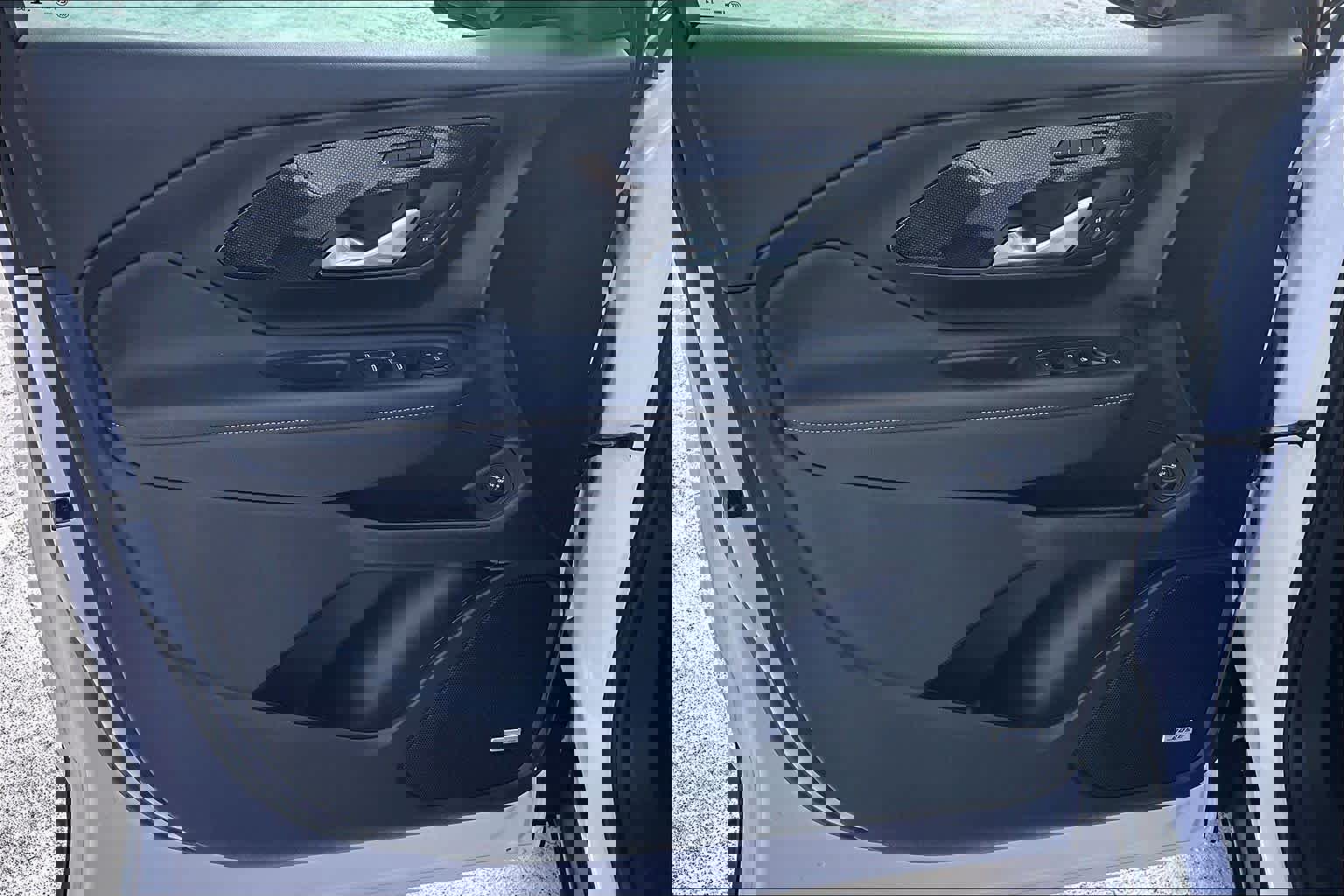 Used 2024 GMC Terrain AT4 w/ Infotainment Package II image 21