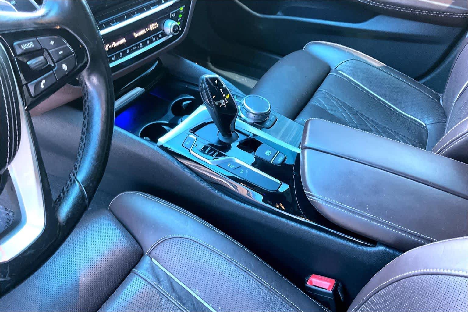 Used 2017 BMW 530i RWD image 16