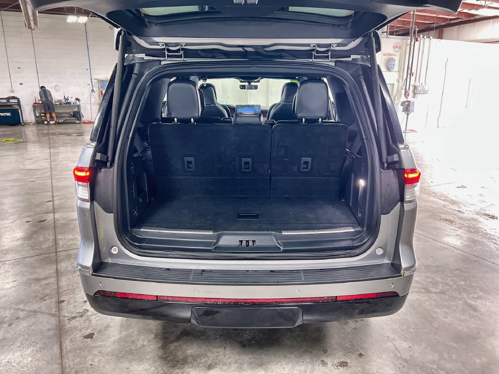 Used 2022 Lincoln Navigator Reserve RWD image 25