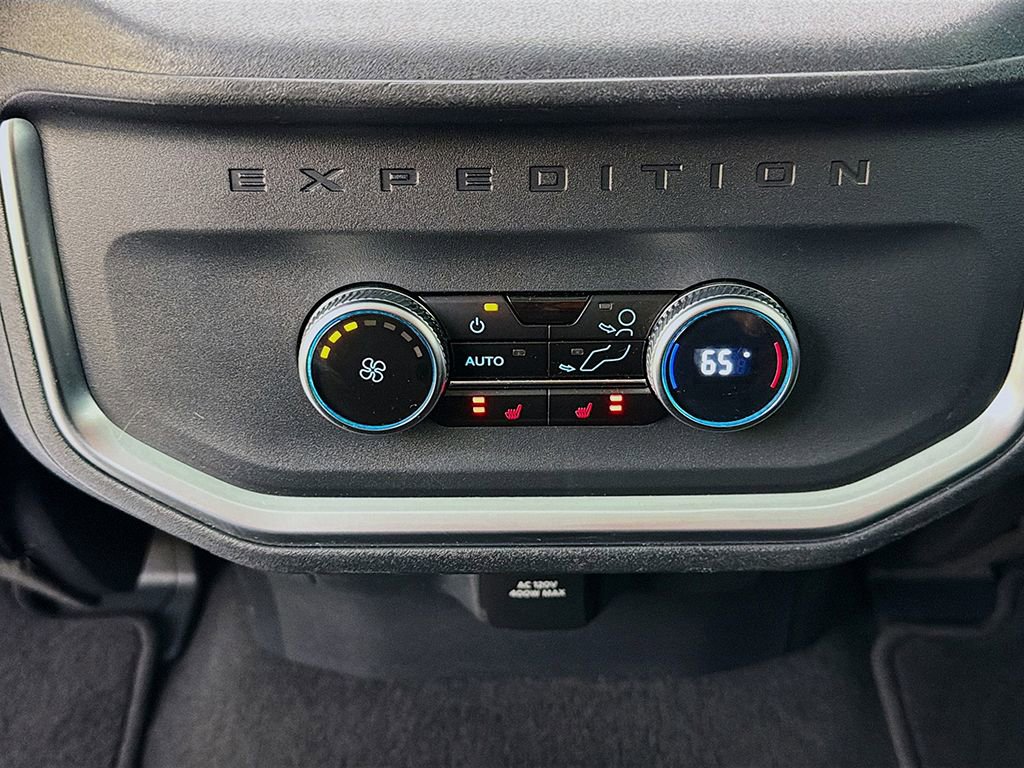 Used 2025 Ford Expedition Platinum AWD/4WD image 44