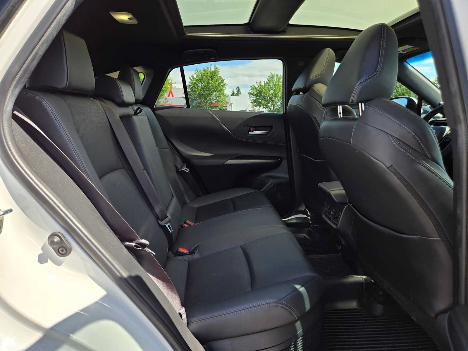 Used 2024 Toyota Venza Limited AWD/4WD image 13