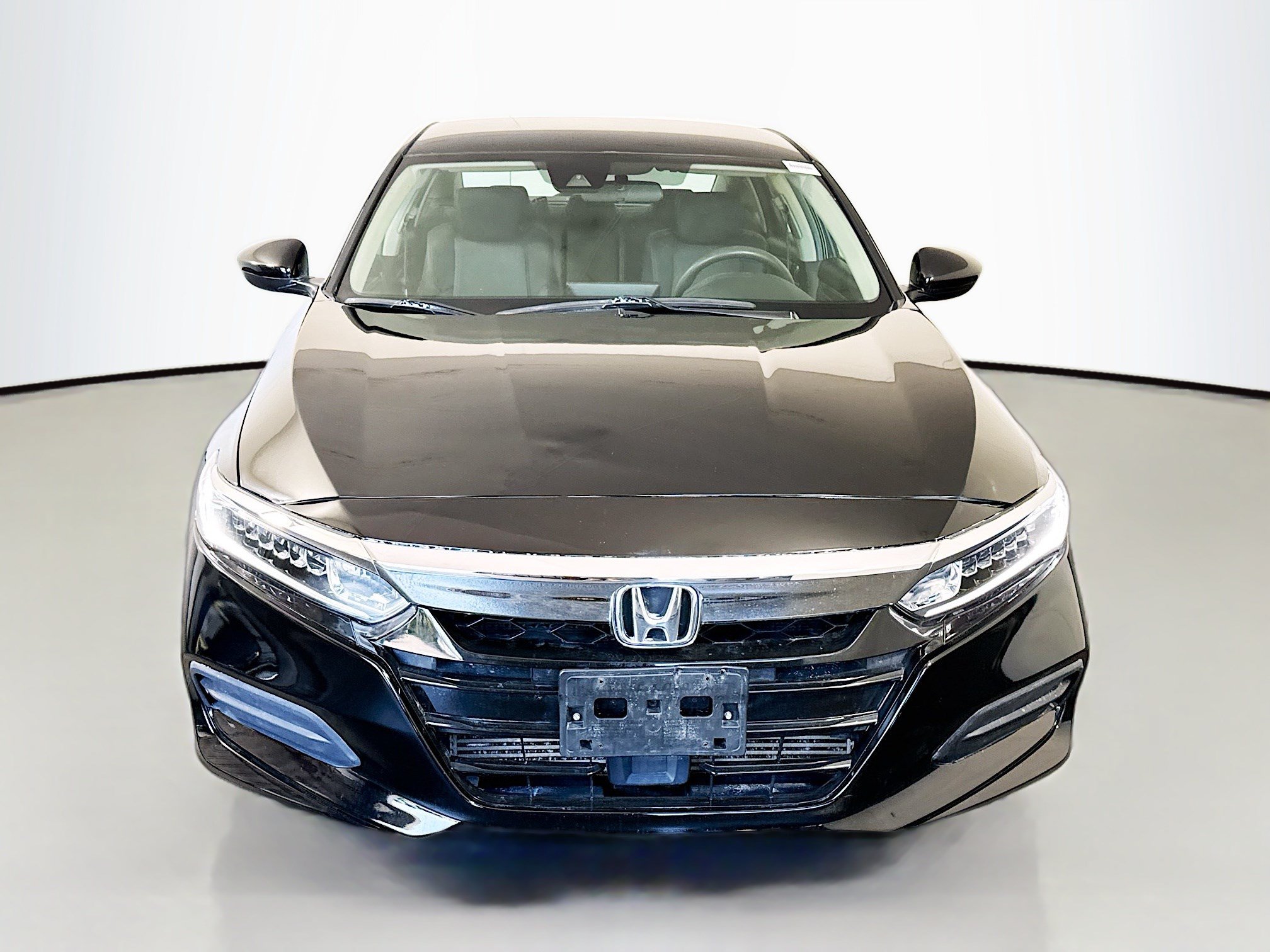 Used 2019 Honda Accord LX image 2