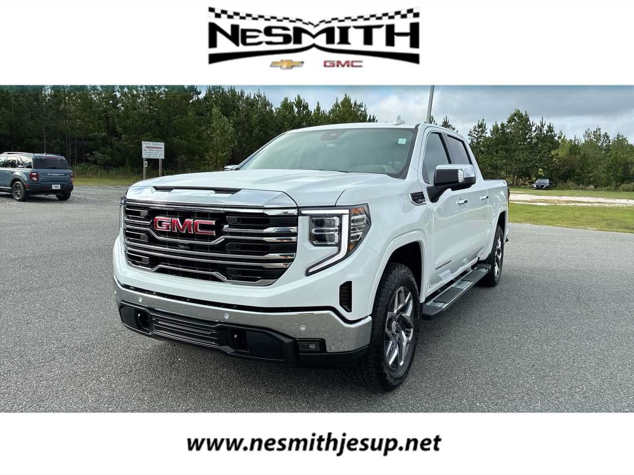 New 2026 GMC Sierra 1500 SLT w/ SLT Premium Plus Package AWD/4WD image 1