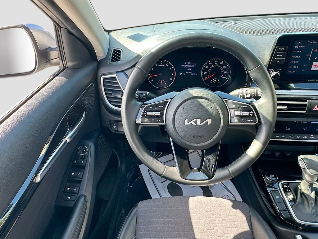 Certified 2023 Kia Seltos S image 21