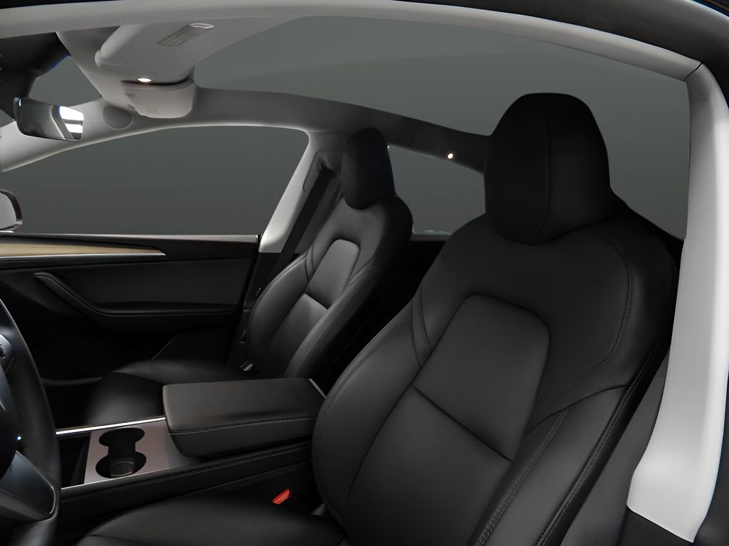 Used 2024 Tesla Model Y Long Range image 14