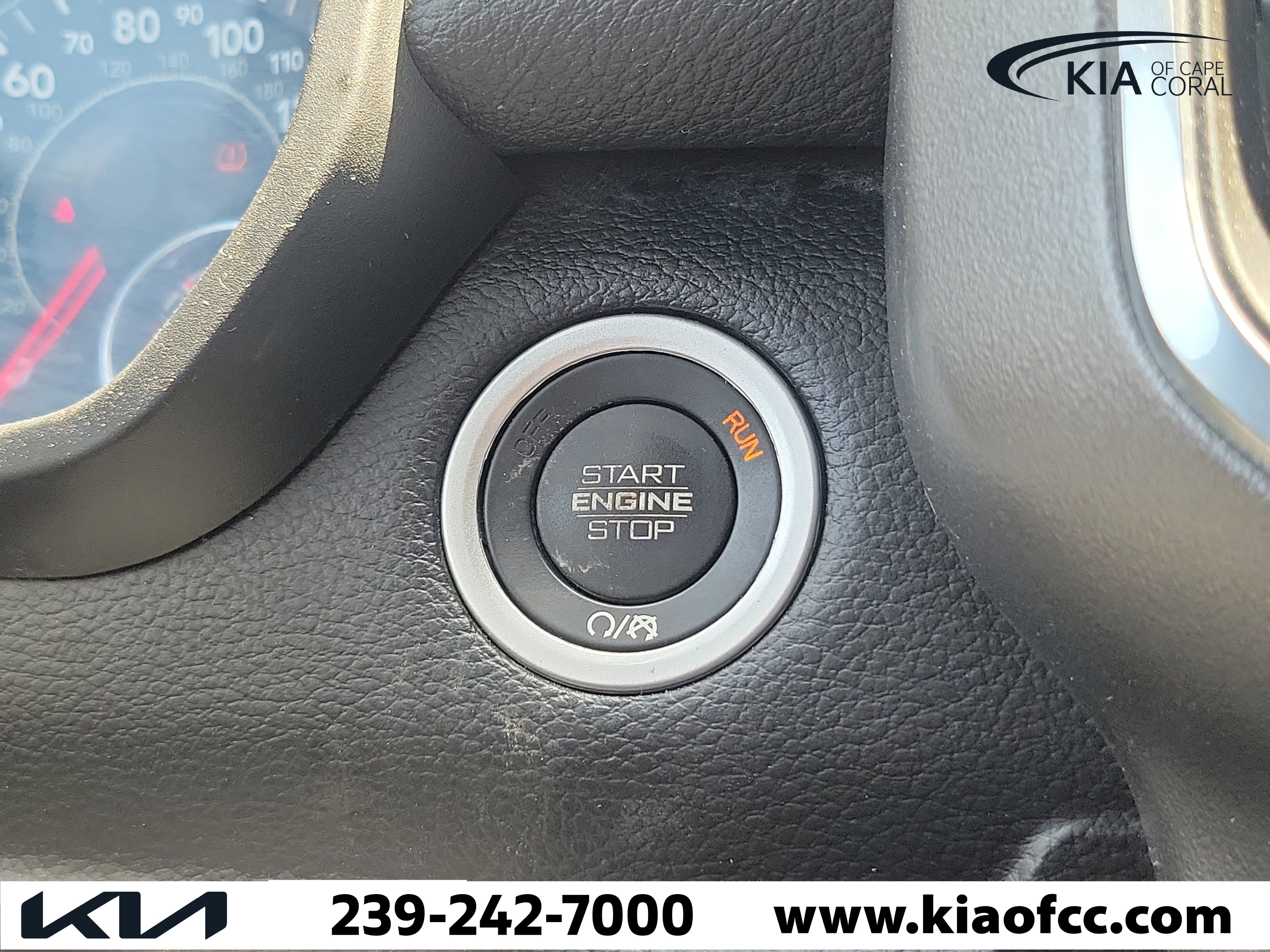 Used 2025 RAM 1500 Laramie AWD/4WD image 34