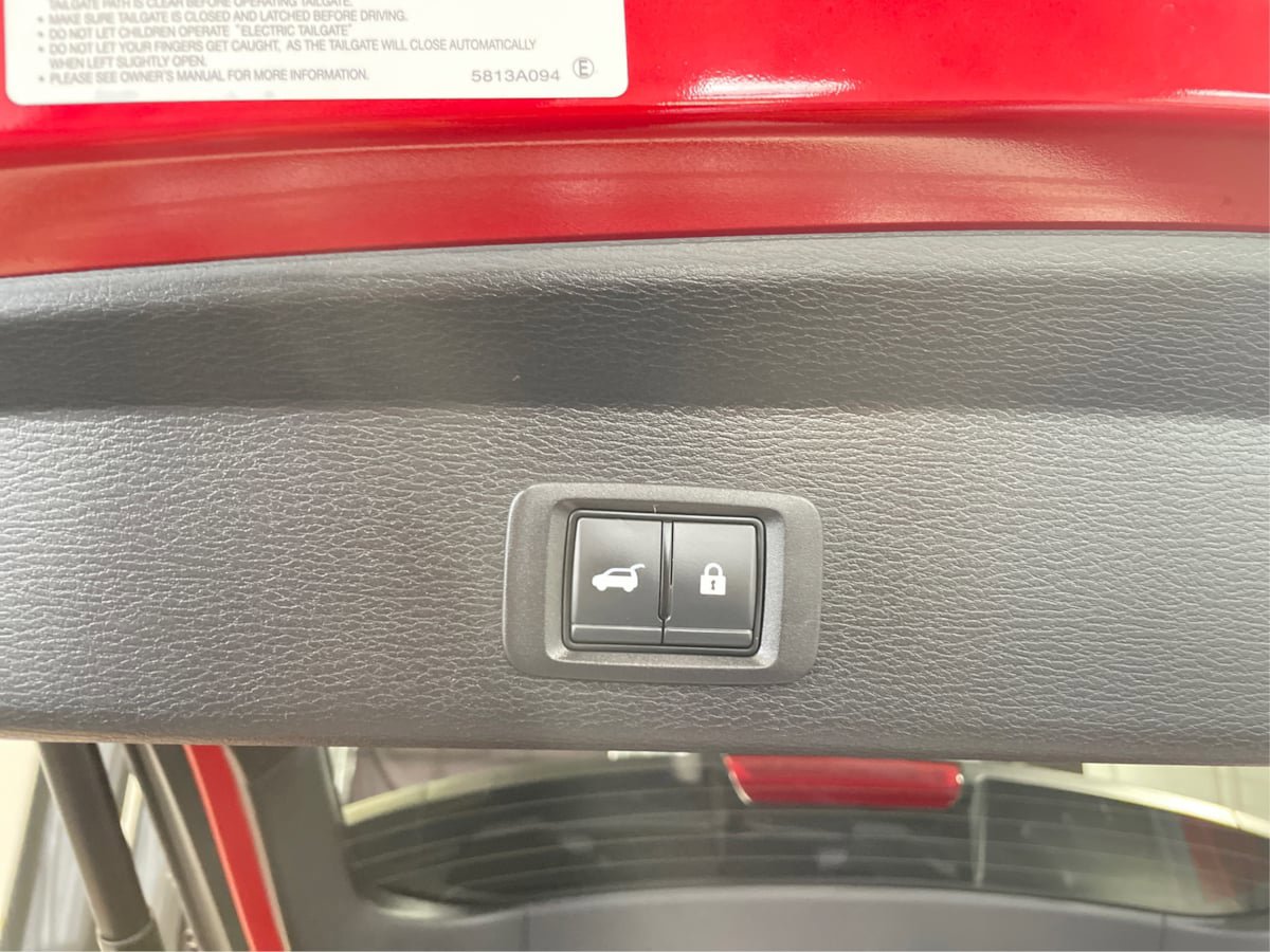 Used 2023 Mitsubishi Outlander SE image 14