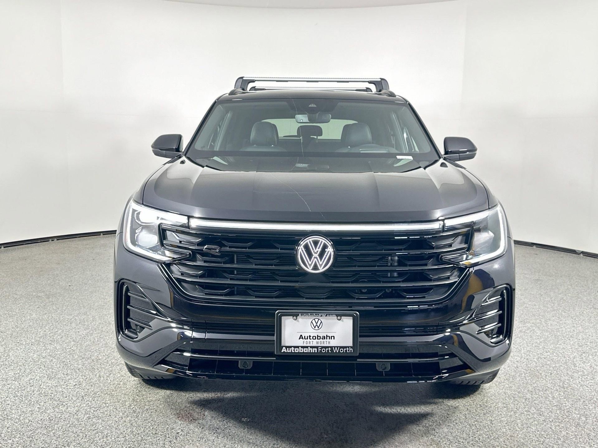 New 2026 Volkswagen Atlas Cross Sport SEL R-Line image 2