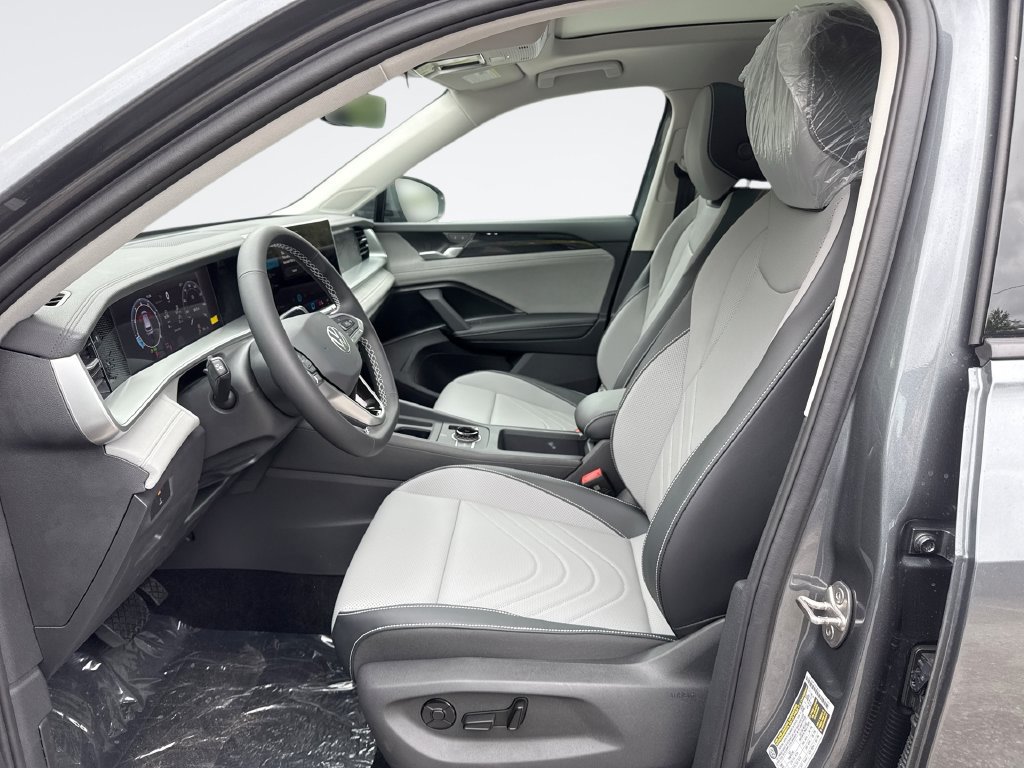 New 2026 Volkswagen Tiguan SE AWD/4WD image 13