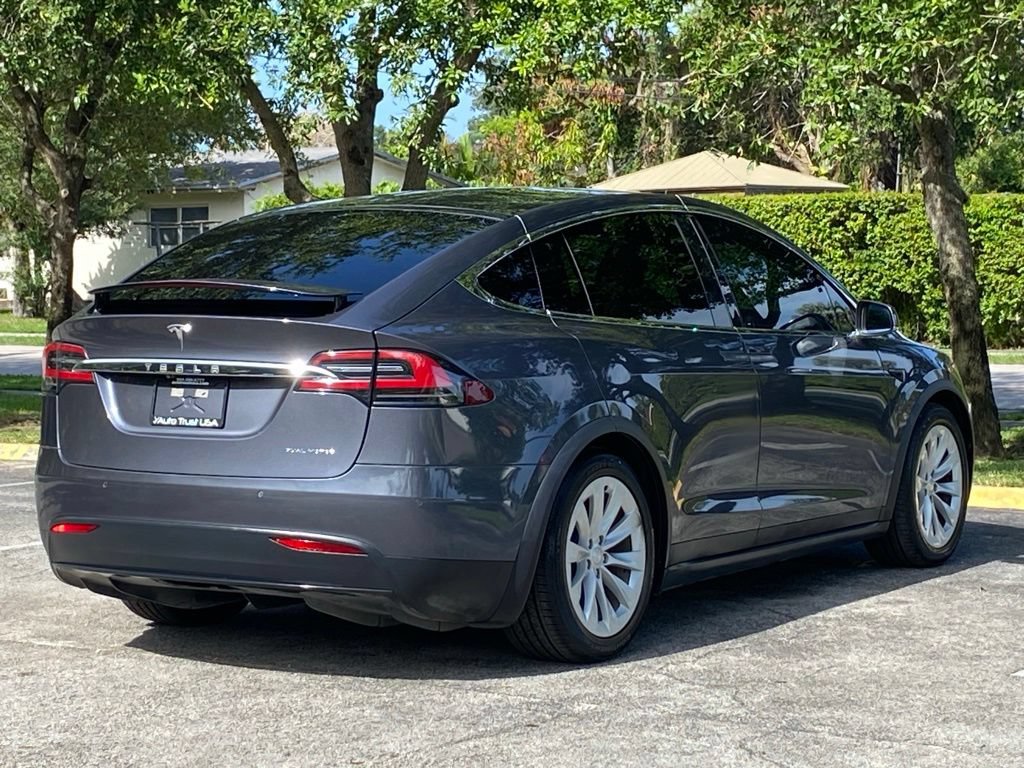 Used 2021 Tesla Model X Long Range AWD/4WD image 9