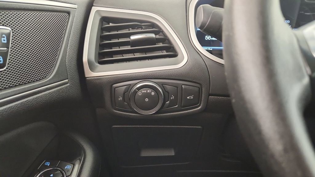 Used 2015 Ford Edge SEL w/ Equipment Group 201A AWD/4WD image 20
