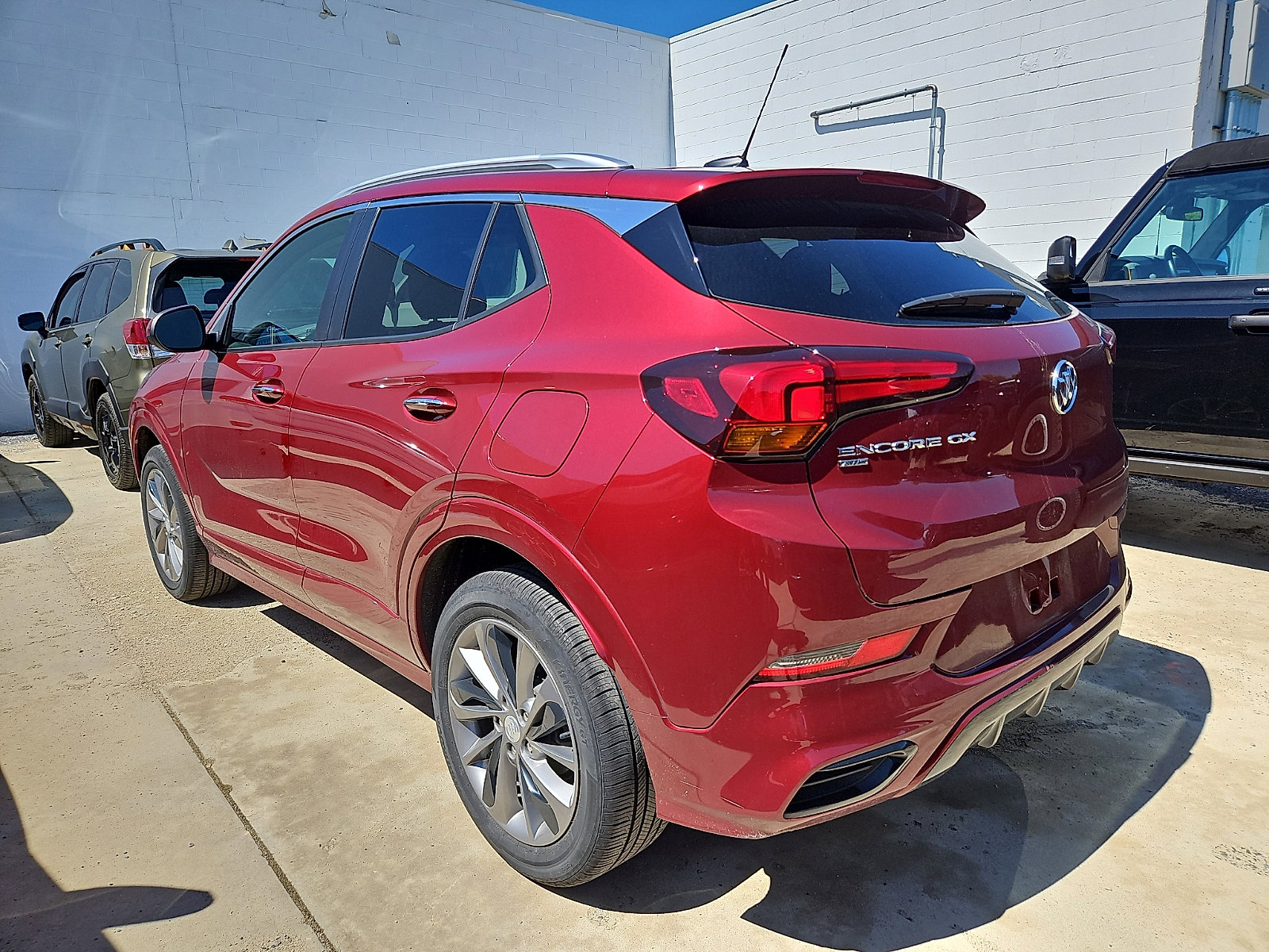 Certified 2023 Buick Encore GX Select w/ Sport Touring Package AWD/4WD image 6
