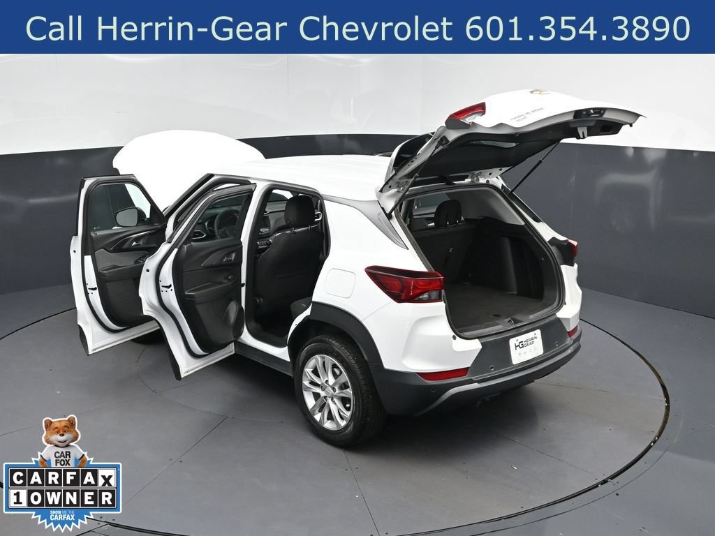 Used 2021 Chevrolet TrailBlazer LS AWD/4WD image 2