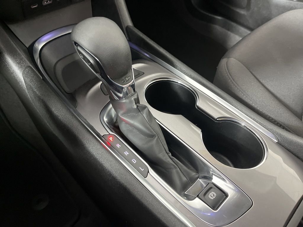 Used 2024 Chevrolet Malibu LT image 32