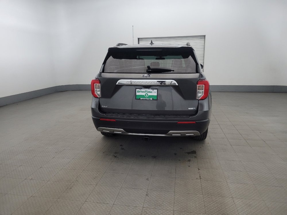Used 2020 Ford Explorer XLT w/ Equipment Group 202A image 7