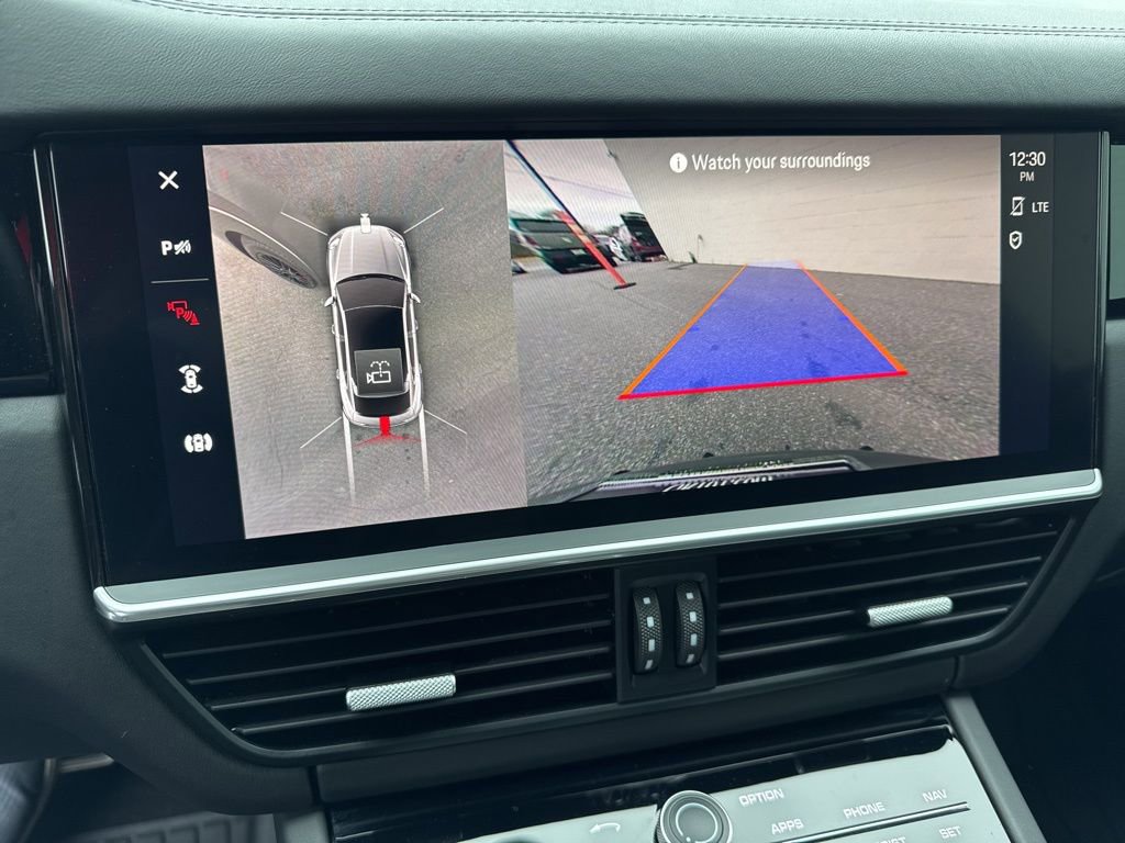 Used 2023 Porsche Cayenne GTS image 23