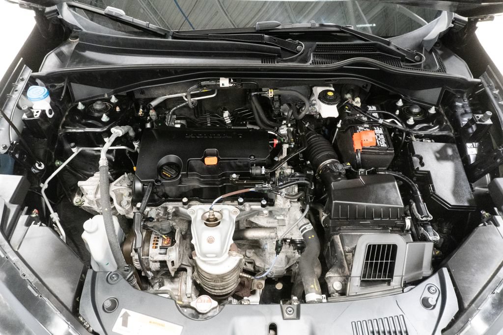 Used 2025 Honda HR-V LX image 3