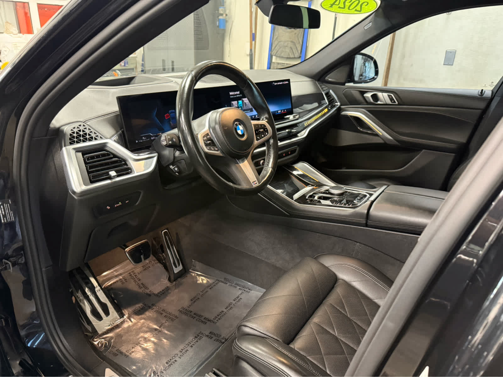 Used 2024 BMW X6 xDrive40i w/ Premium Package AWD/4WD image 9
