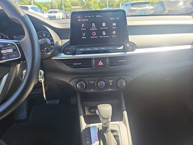 Used 2023 Kia Forte LXS w/ LXS Technology Package FWD image 18