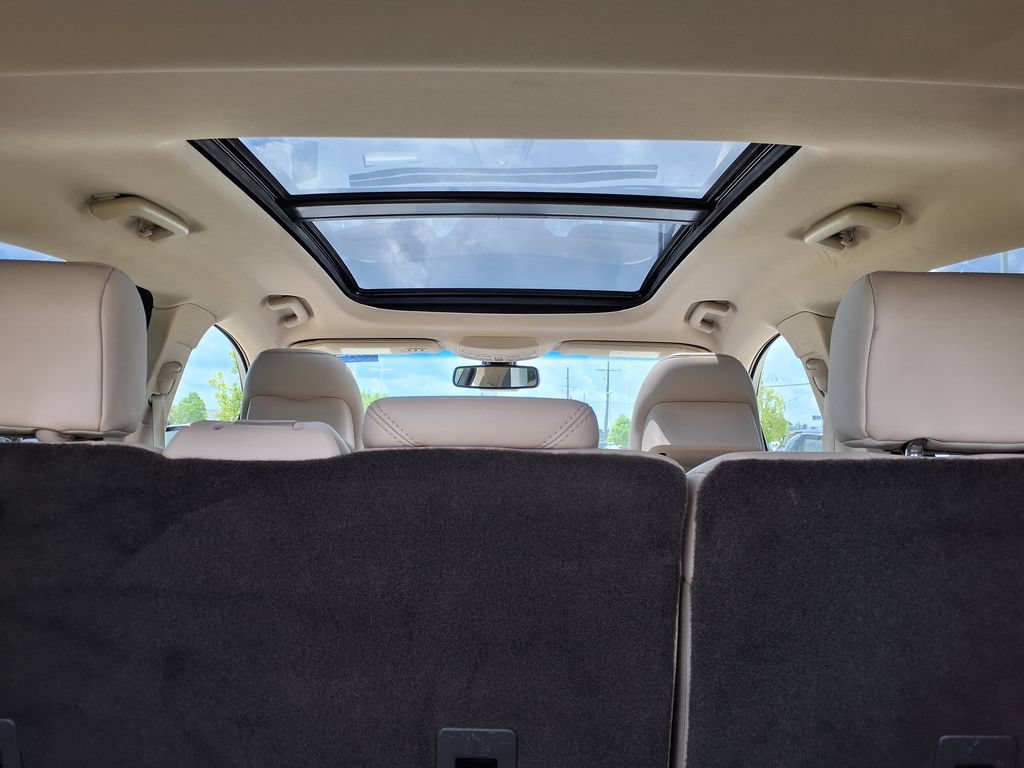 Used 2016 Lincoln MKX Reserve w/ Technology Package FWD image 20