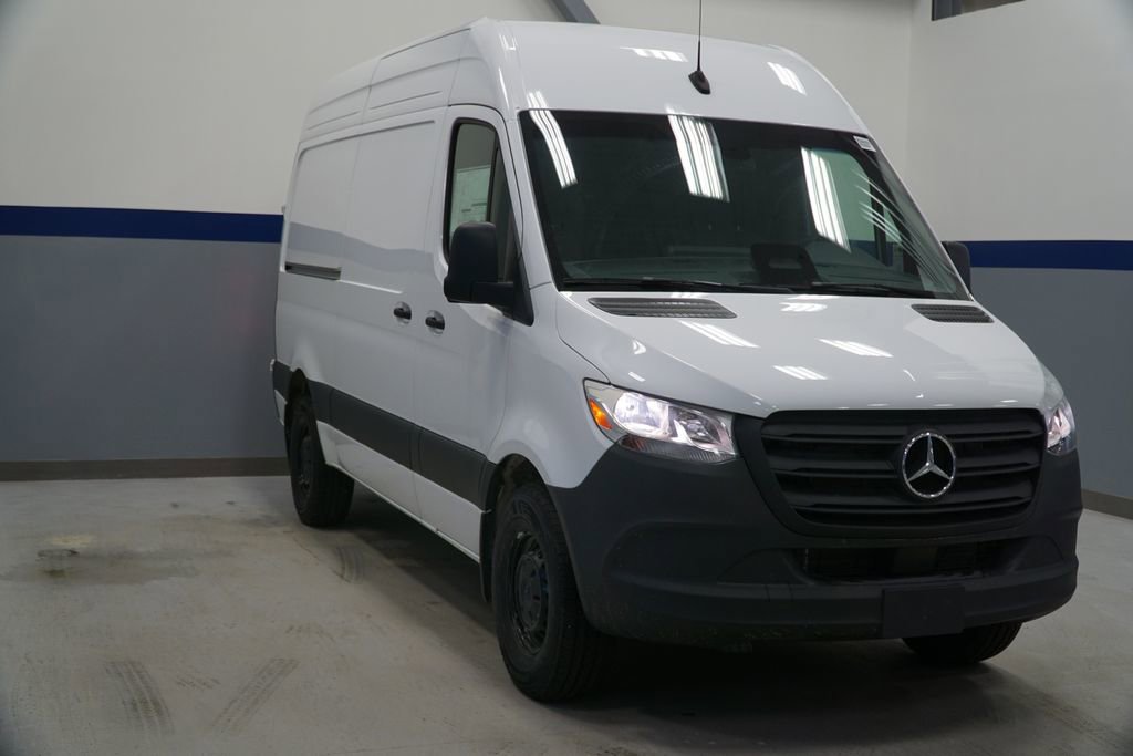 New 2025 Mercedes-Benz Sprinter 2500 image 1