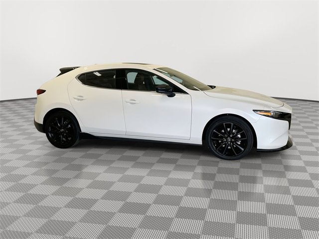 Used 2025 MAZDA MAZDA3 Hatchback w/ Appearance Package image 12