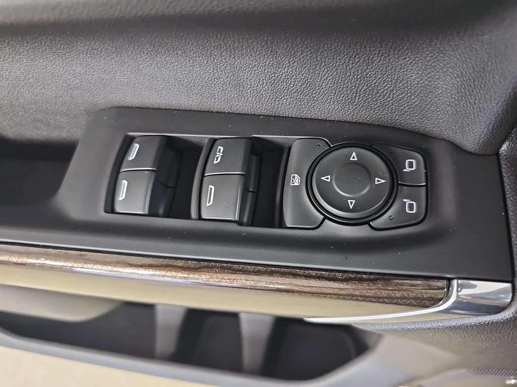 Certified 2022 Chevrolet Silverado 1500 RST AWD/4WD image 33