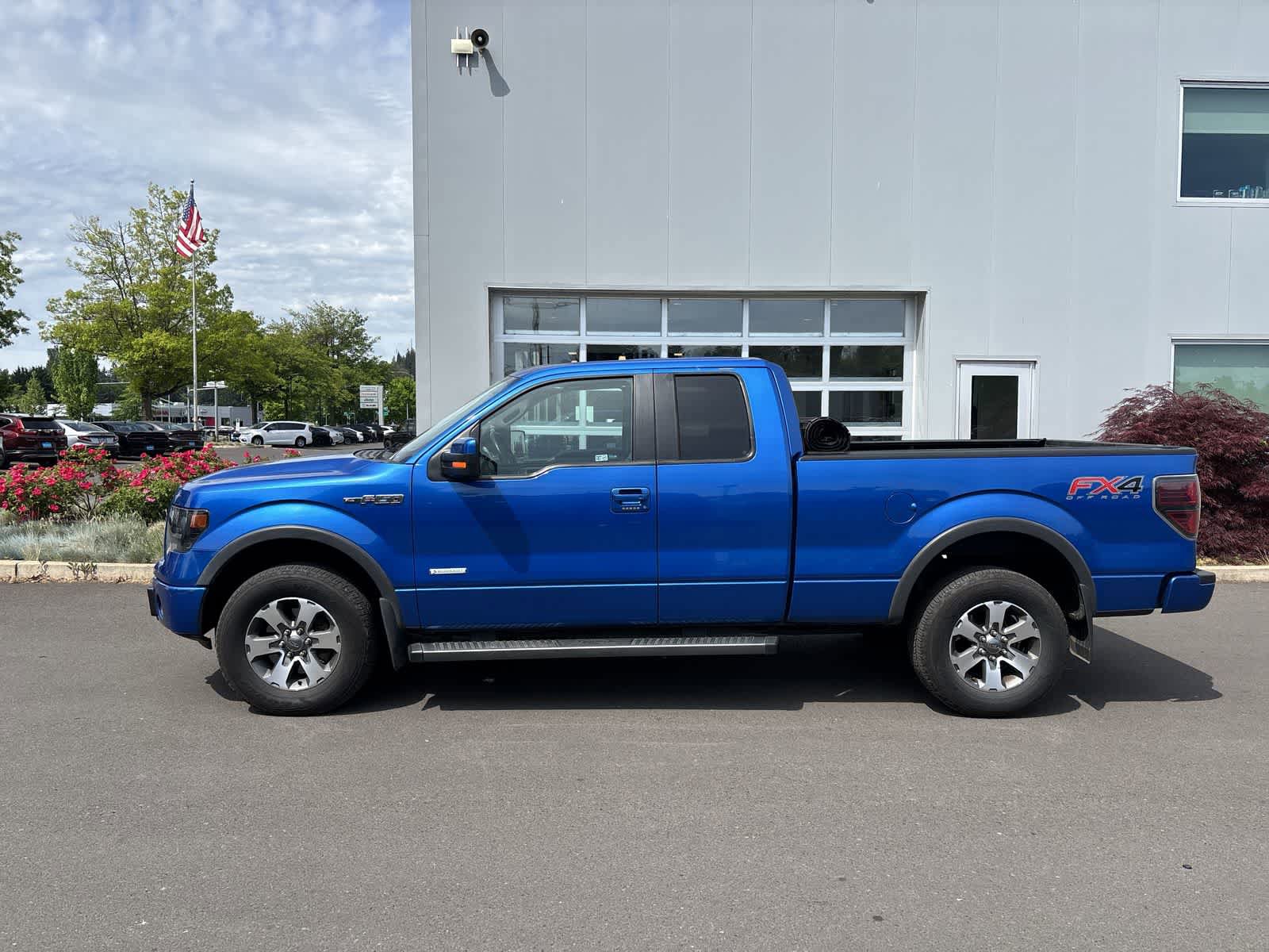 Used 2014 Ford F150 FX4 w/ Equipment Group 402A Luxury AWD/4WD image 2